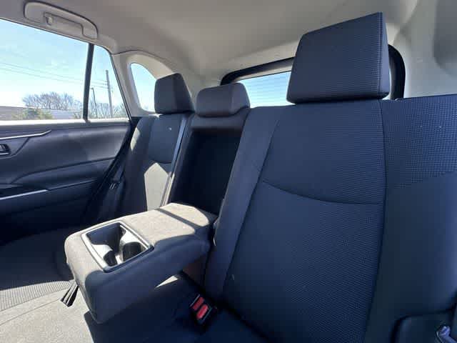 Thumbnail: 2022 Toyota RAV4 - 12