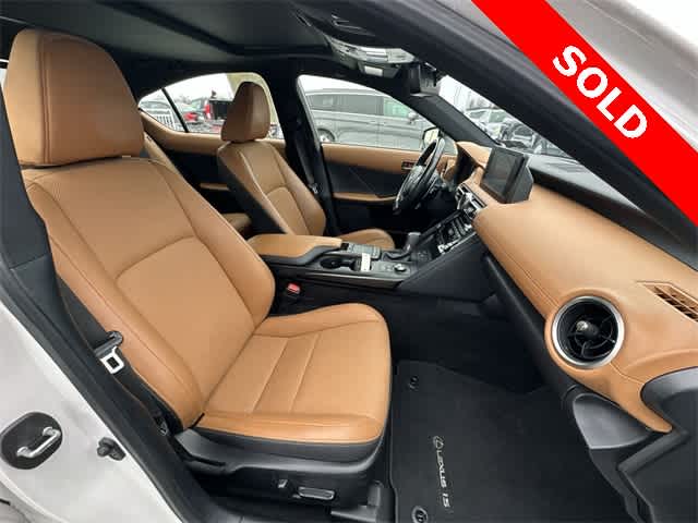 Thumbnail: 2022 Lexus IS - 23