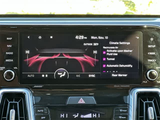 Thumbnail: 2022 Kia Sorento - 15