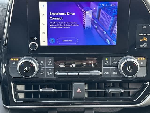 Thumbnail: 2023 Toyota Highlander - 15