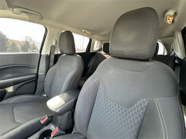 Thumbnail: 2019 Jeep Compass - 16