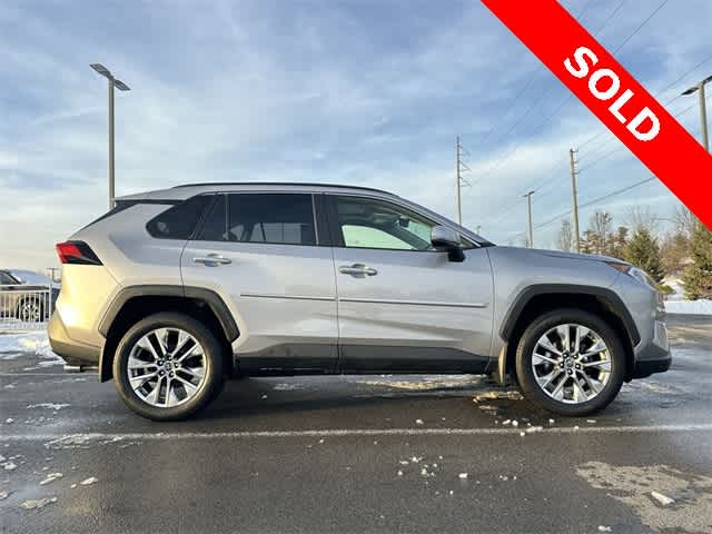 Thumbnail: 2019 Toyota RAV4 - 3