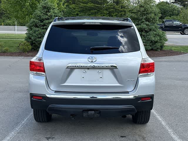 Thumbnail: 2012 Toyota Highlander - 4