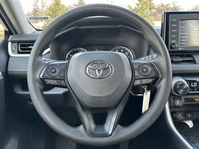 Thumbnail: 2022 Toyota RAV4 - 6