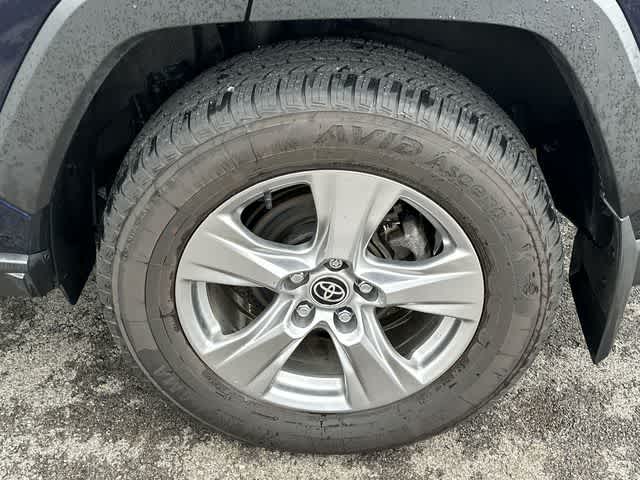 Thumbnail: 2022 Toyota RAV4 - 5