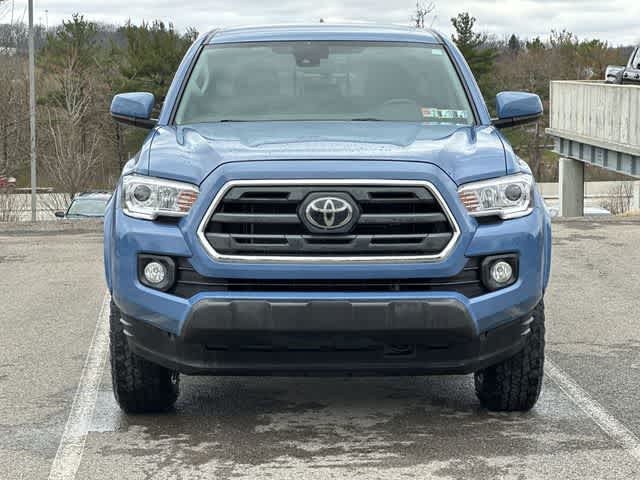 Thumbnail: 2019 Toyota Tacoma - 18