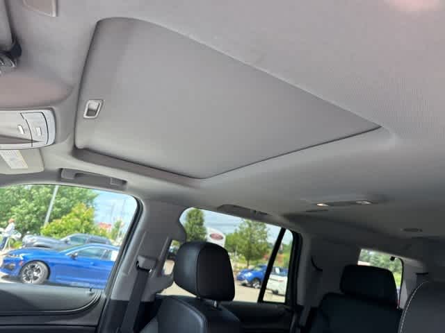 Thumbnail: 2019 Chevrolet Tahoe - 7