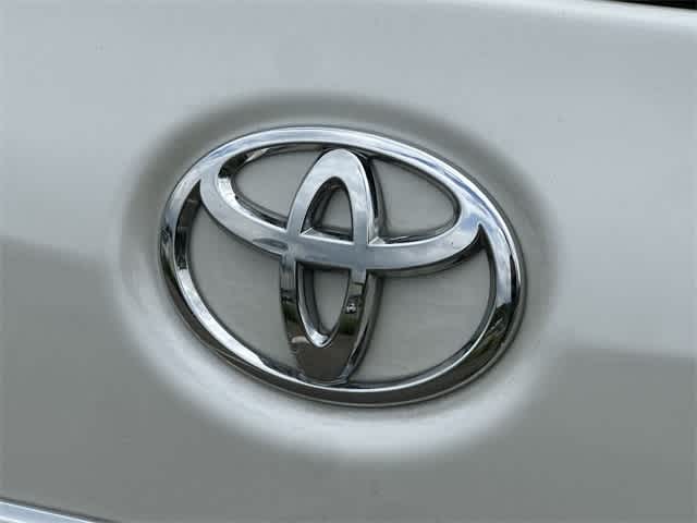 2019 Toyota Sienna SE Premium 18