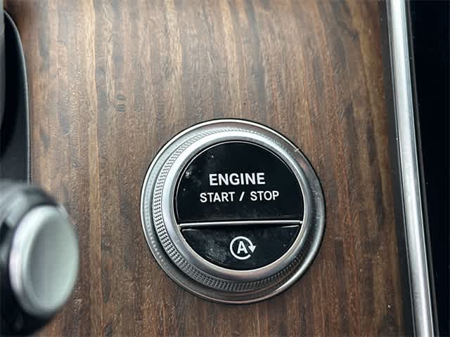 Thumbnail: 2025 Mercedes-Benz GLC - 11