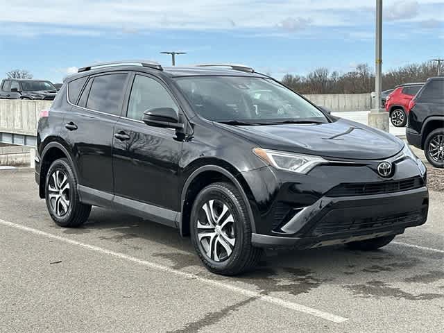 Thumbnail: 2018 Toyota RAV4 - 26