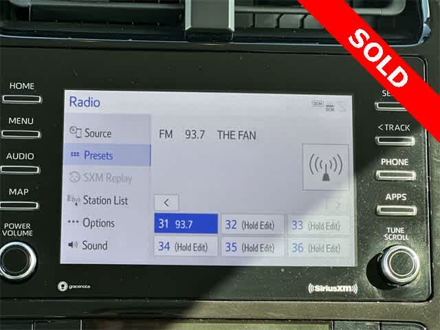 Thumbnail: 2022 Toyota Prius - 11