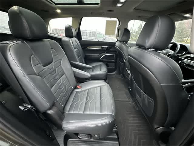 Thumbnail: 2020 Kia Telluride - 24