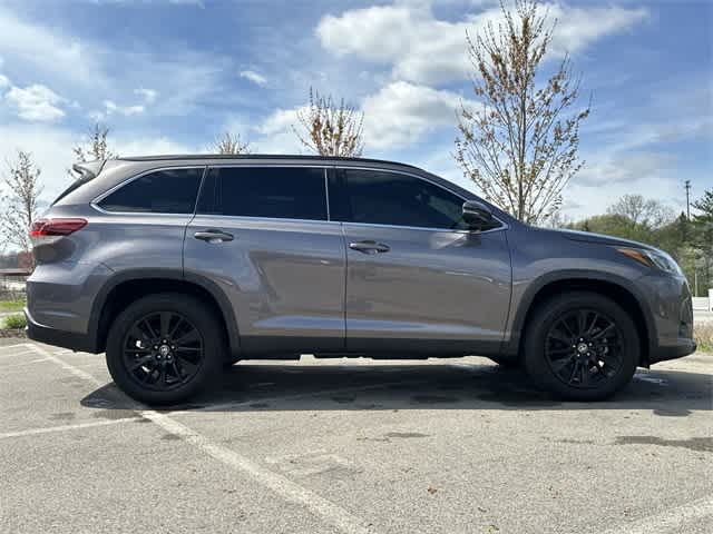 2019 Toyota Highlander SE 3