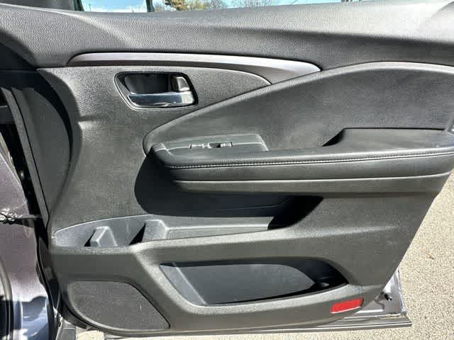 Thumbnail: 2022 Honda Pilot - 24