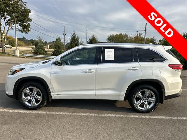 Thumbnail: 2018 Toyota Highlander - 2