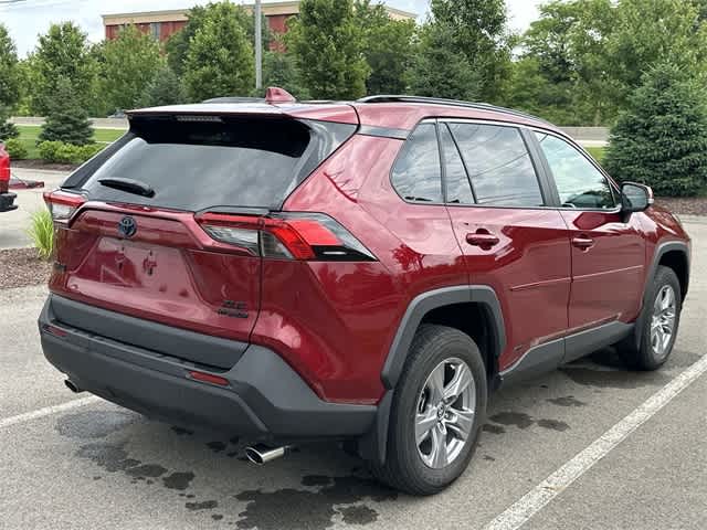 2022 Toyota RAV4 XLE 23