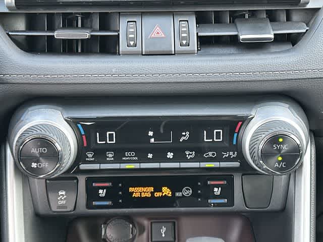 Thumbnail: 2021 Toyota RAV4 - 16