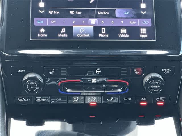 Thumbnail: 2023 Jeep Grand Cherokee - 16