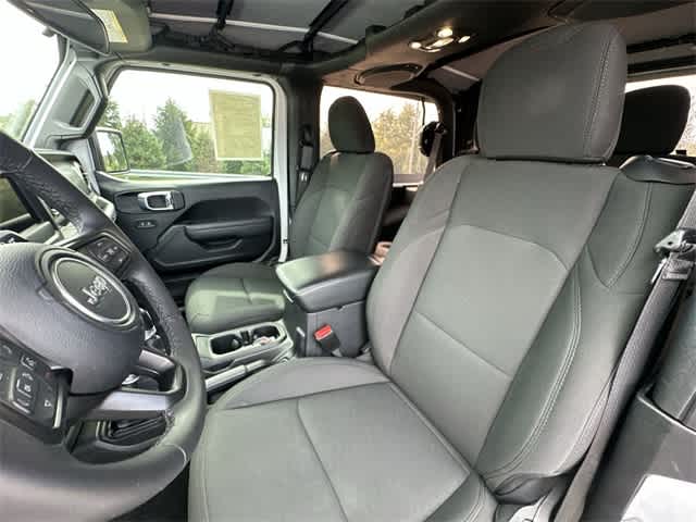 Thumbnail: 2022 Jeep Wrangler - 17