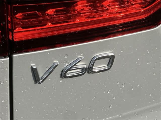 Thumbnail: 2025 Volvo S60 - 30