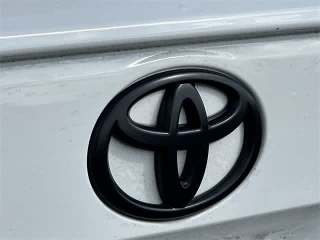 Thumbnail: 2023 Toyota RAV4 - 17