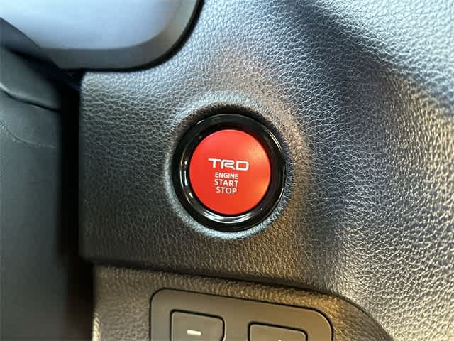 Thumbnail: 2025 Toyota Tundra - 10