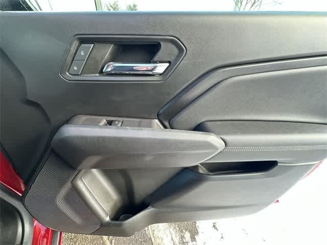 Thumbnail: 2023 Chevrolet Colorado - 22