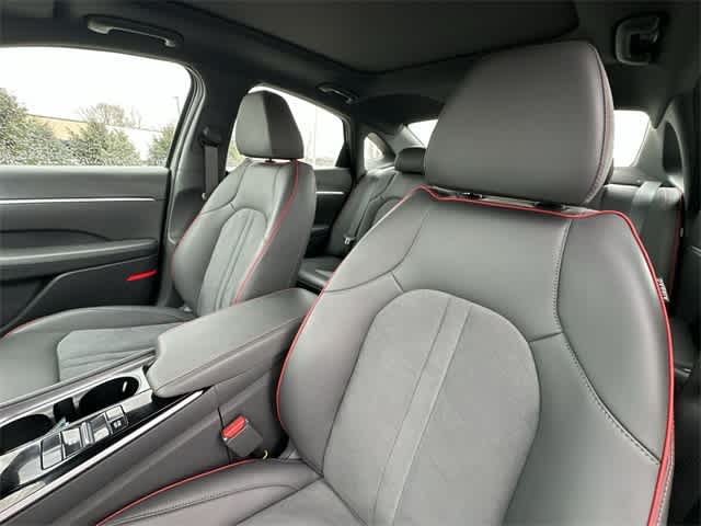 Thumbnail: 2022 Hyundai Sonata - 18