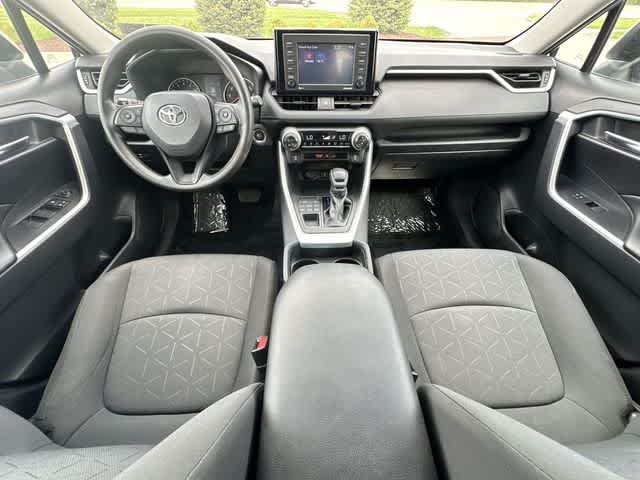 Thumbnail: 2021 Toyota RAV4 - 19