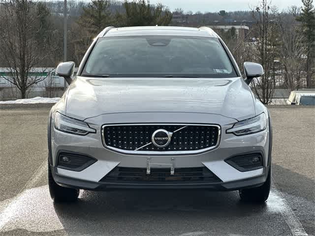 Thumbnail: 2025 Volvo S60 - 32