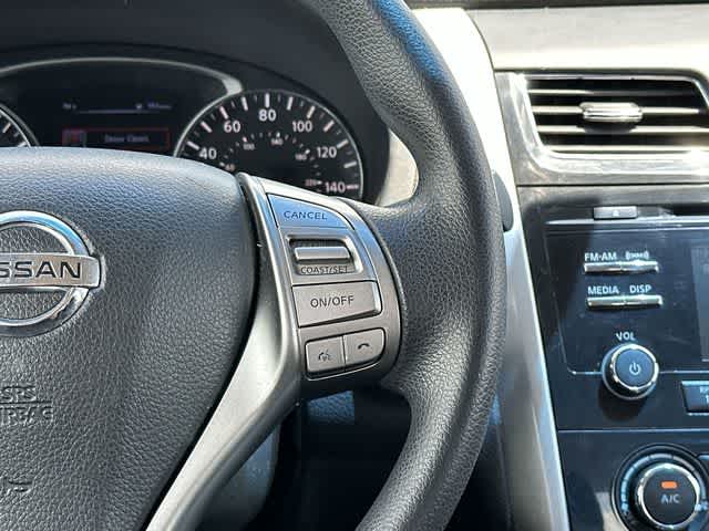Thumbnail: 2015 Nissan Altima - 8