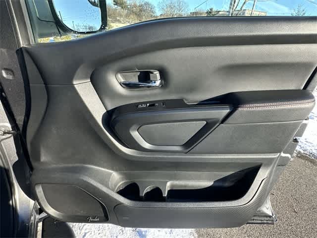 Thumbnail: 2023 Nissan Titan - 21