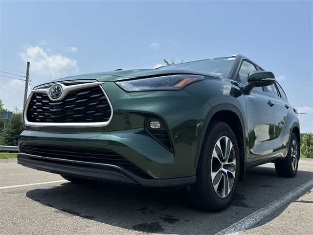 2024 Toyota Highlander XLE 19
