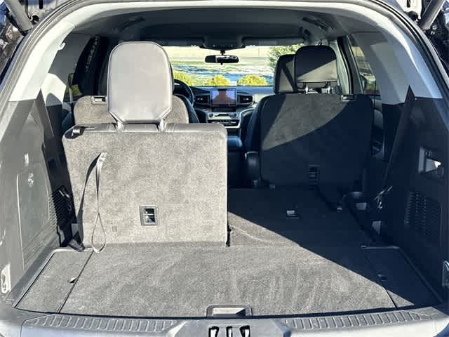 Thumbnail: 2023 Ford Explorer - 25