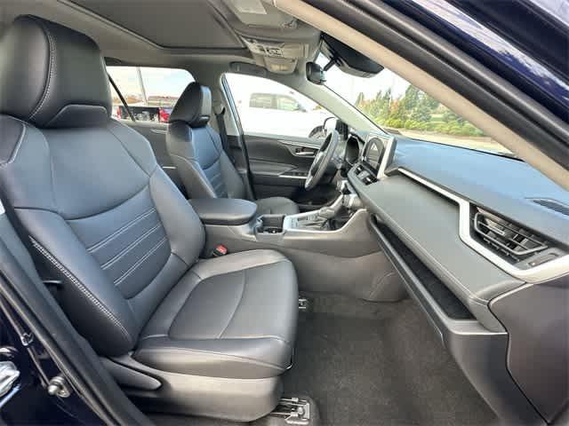 Thumbnail: 2025 Toyota RAV4 - 20