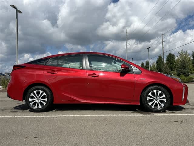 Thumbnail: 2022 Toyota Prius - 3