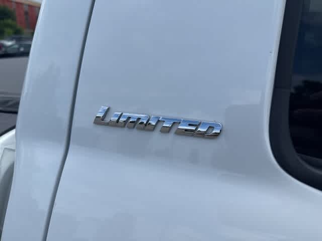 Thumbnail: 2015 Toyota Tundra - 4