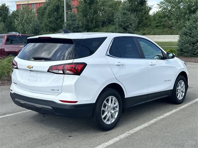 Thumbnail: 2022 Chevrolet Equinox - 32