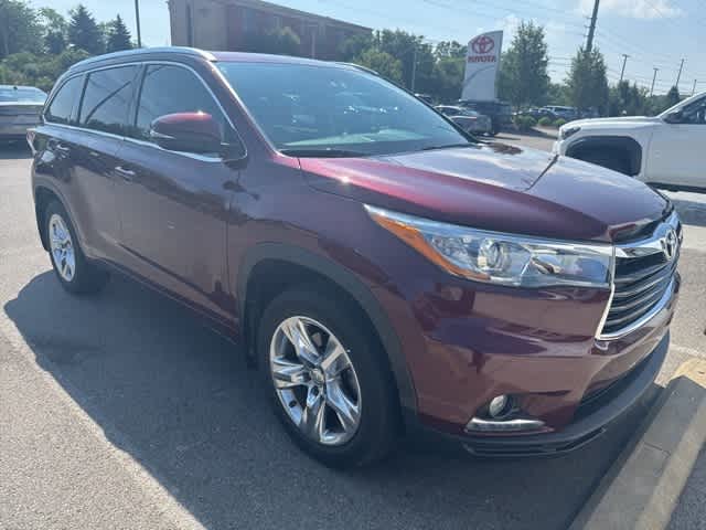 Thumbnail: 2014 Toyota Highlander - 2
