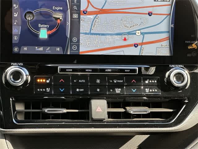 Thumbnail: 2022 Toyota Highlander - 15