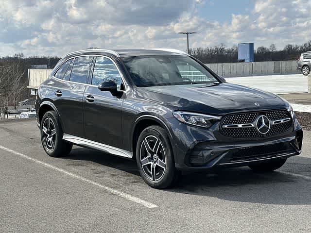 Thumbnail: 2025 Mercedes-Benz GLC - 30