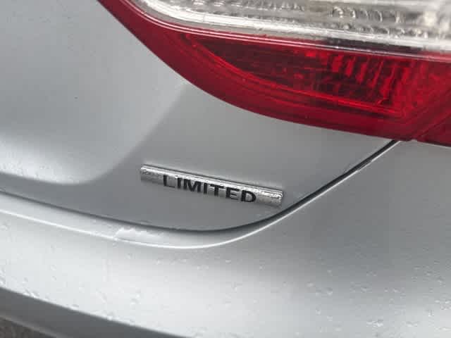 Thumbnail: 2012 Hyundai Sonata - 4