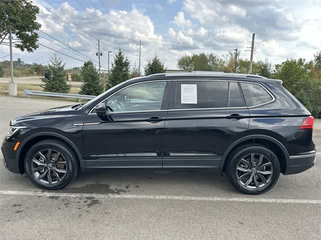 Thumbnail: 2022 Volkswagen Tiguan - 2