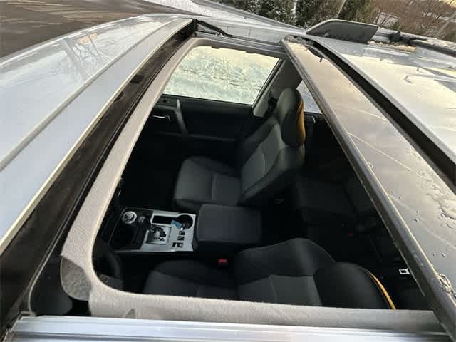 Thumbnail: 2021 Toyota 4Runner - 6