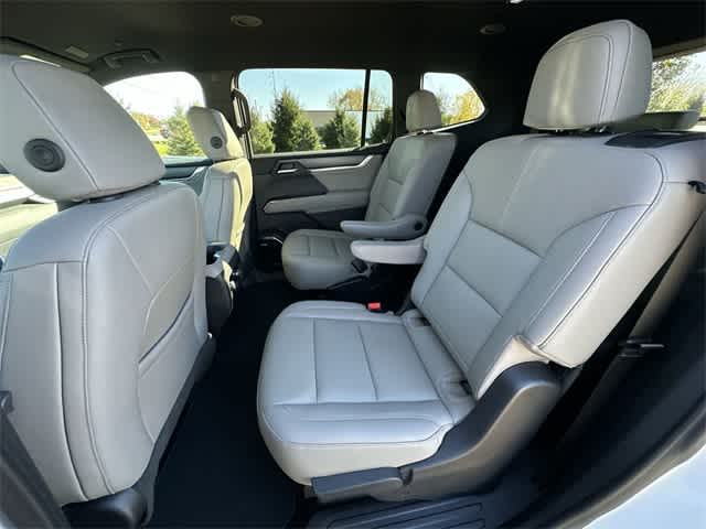 Thumbnail: 2024 GMC Acadia - 18