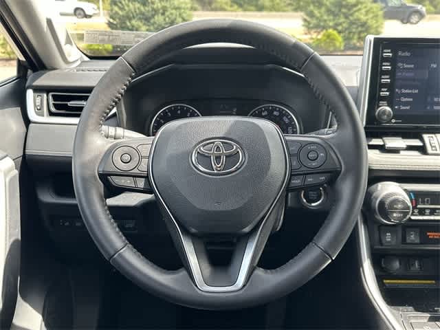 Thumbnail: 2019 Toyota RAV4 - 8