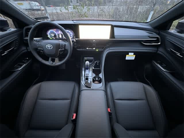Thumbnail: 2025 Toyota Crown Signia - 18