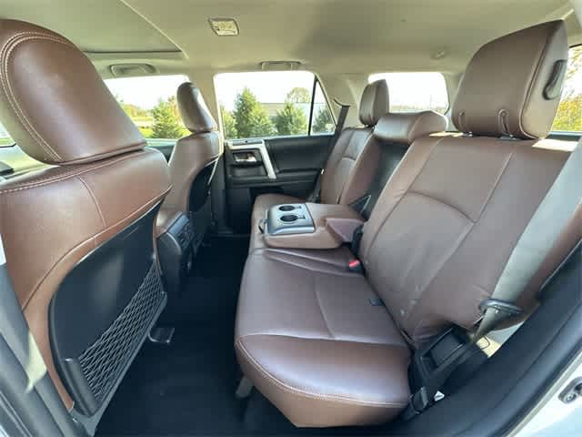 Thumbnail: 2022 Toyota 4Runner - 20