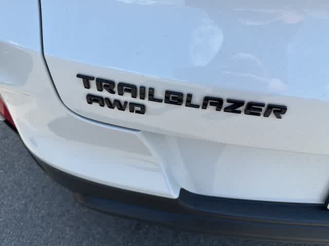 Thumbnail: 2023 Chevrolet TrailBlazer - 5