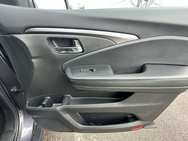 Thumbnail: 2022 Honda Pilot - 22